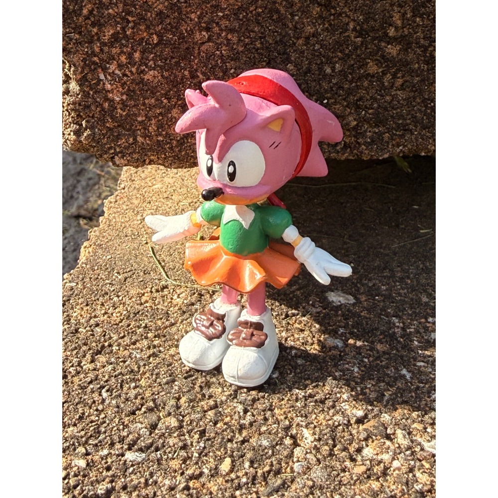 Classic Amy Rose Sonic the Hedgehog Mini Figure Rosy the Rascal Vintage Style